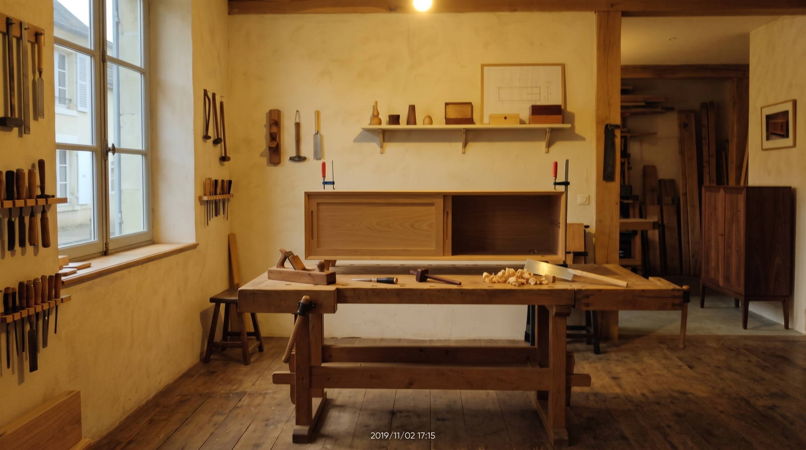 Atelier d’artisan — Avant : Photo téléphone (Comme vos clichés, avant le moteur)